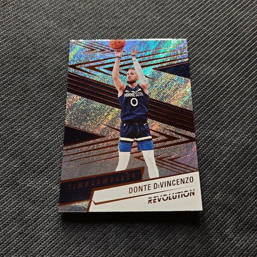 Base card Donte DiVincenzo Revolution NBA 24/25 new