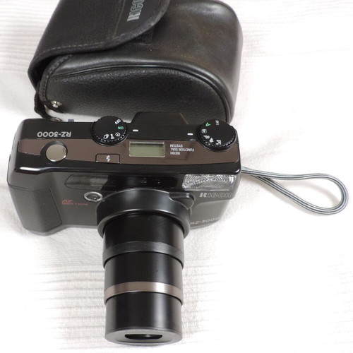 Ricoh RZ 3000 AF Point & Shoot Zoom Film Camera 38-130mm Multi 7 Zone Like New