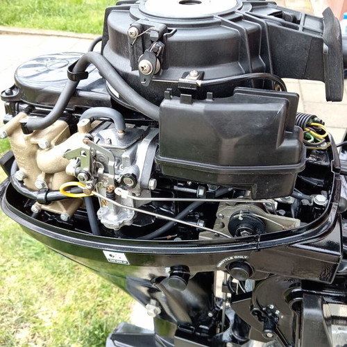 Mercury 9.9 HP outboard engine, 4-stroke, short shaft