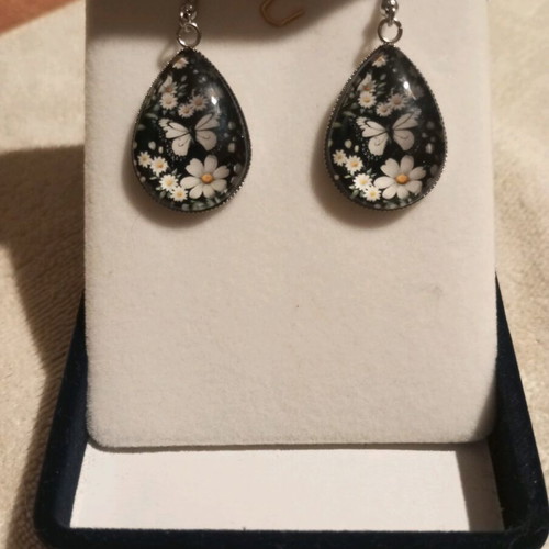 Hippie boho style stainless steel earrings like new, black and white with flowers
