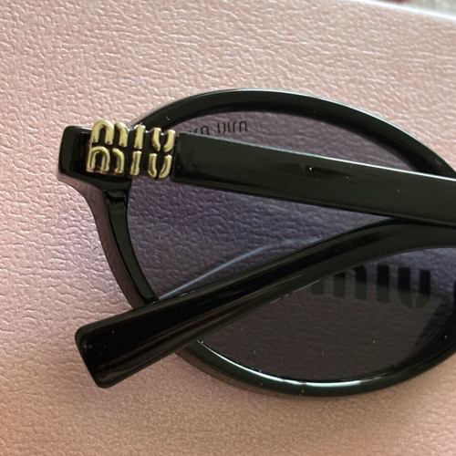 Sunglasses brand new with box, pouch, card, wipe