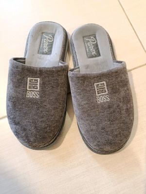 Parex Boss Big men's winter slippers size 43, like new, gray