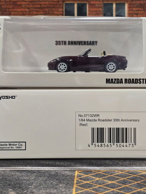 Kyosho 1/64 Mazda MX-5 Roadster 35th Anniversary new