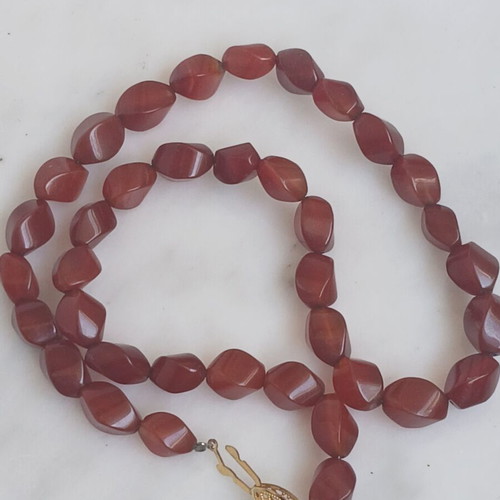 Carnelian necklace A quality with gold-plated clasp, 45 cm