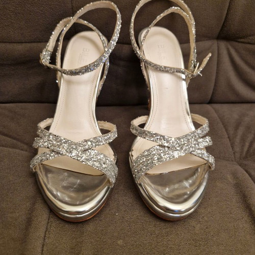 Bilero Shoes new silver glitter Greek made size 38