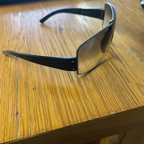 Prada sunglasses like new, women's black and gray
