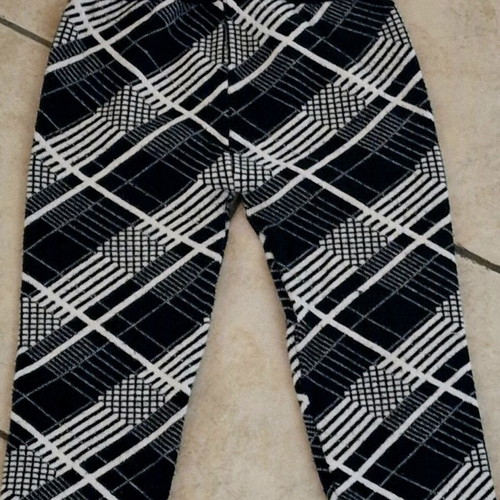 Wool leggings like new, black and white