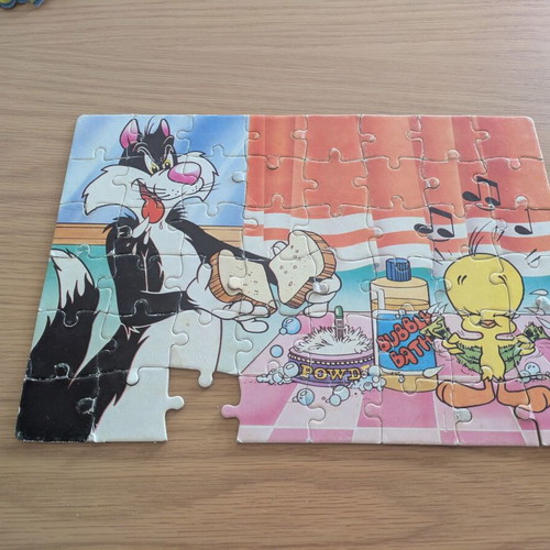 Vintage Sylvester and Tweety Puzzle used, missing pieces