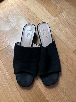 Migato black suede mules used, 5cm heel, size 39