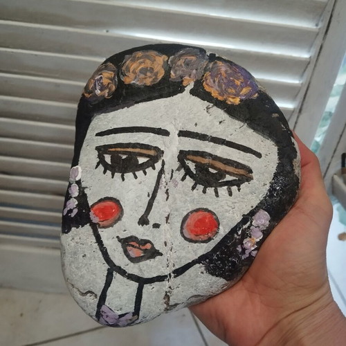 Frida painted stones set of 2 used