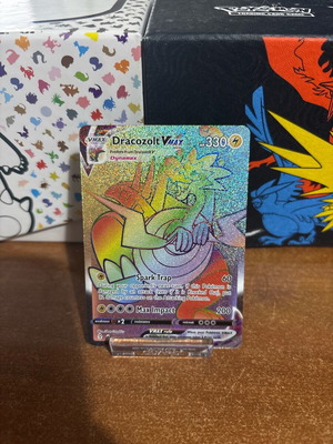 Pokemon card Dracozolt Vmax Rainbow holographic new