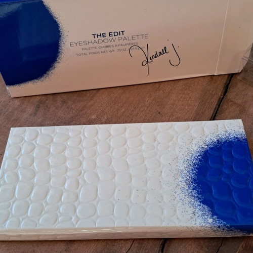 Estee Lauder Kendal J collectible palette new with eyeshadows and 2 blushes