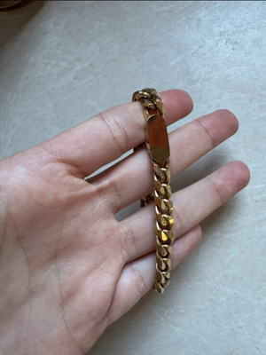 Chain bracelet stainless steel like new, gold color