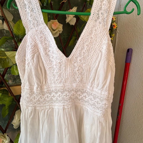Summer dress used white with lace and honeycomb back elastic