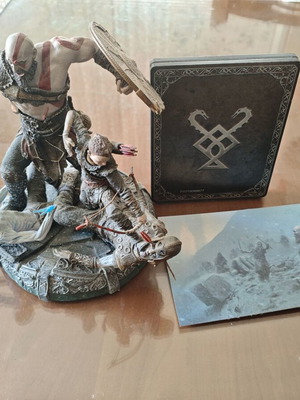 God of War συλλεκτική έκδοση με φιγούρα Kratos & Atreus, steelbook, υφασμάτινος χάρτης