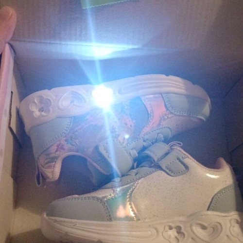 Marikelly children's shoes size 25 new with lights