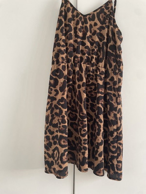 Shein dress used, size M, black and brown