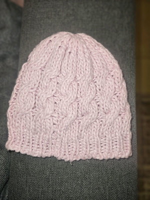 Pink wool hat like new, warm
