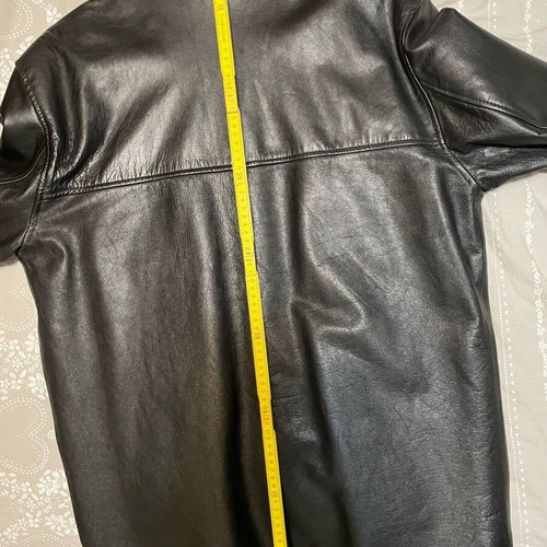 Leather coat like new, size L