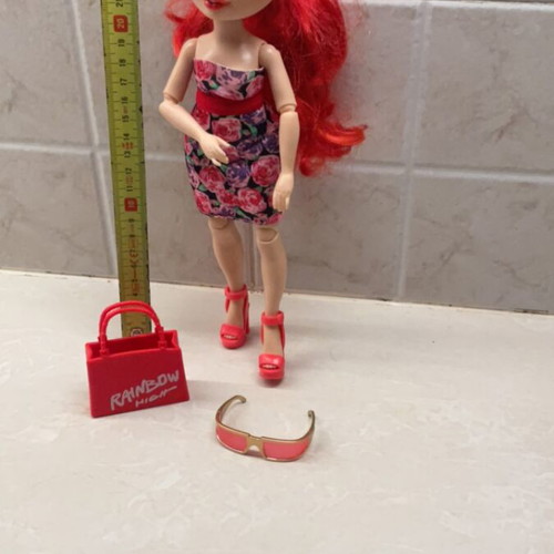 Rainbow High Style Fashion doll like new