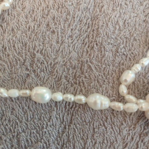 Handmade freshwater pearl necklace