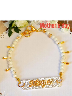 Handmade Mama chain bracelet with semi-precious howlite stone and silver details
