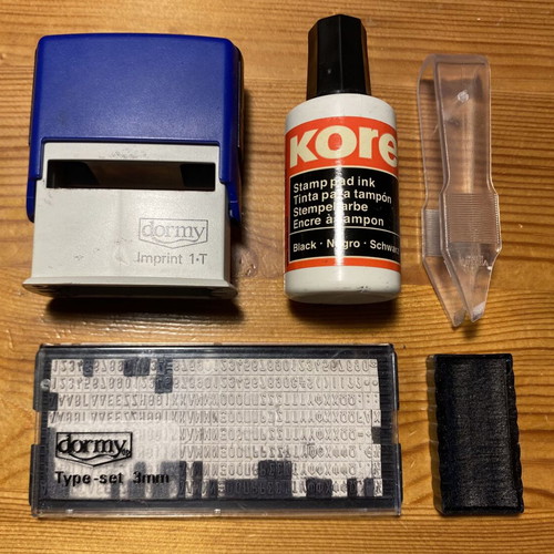 Dormy Imprint 1-T (Type-Set) stamp like new with customizable letters and ink