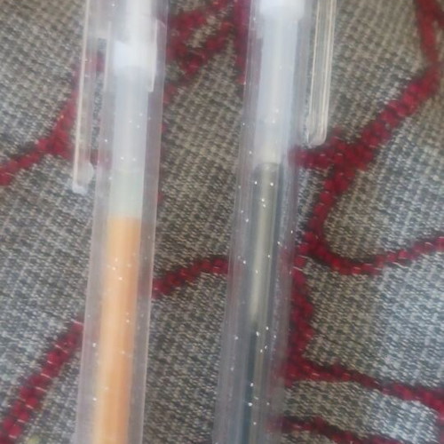 Set of 2 pens, black and yellow, glitter