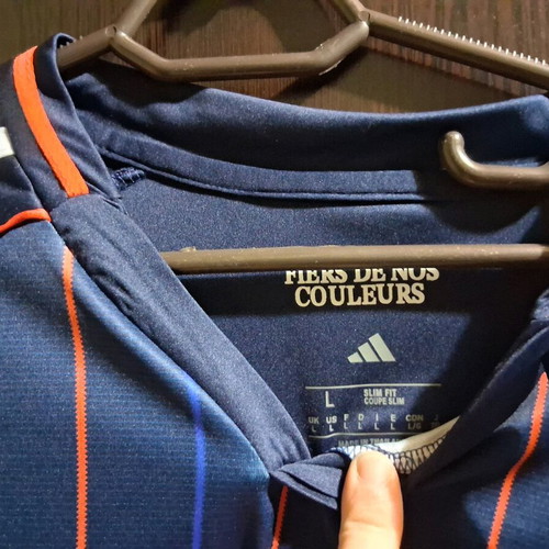 Lyon jersey new, size Large, authentic