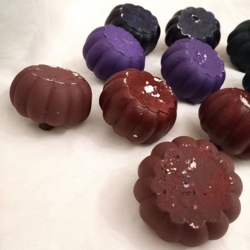 Resin pumpkins like new, pack of 10 for charms