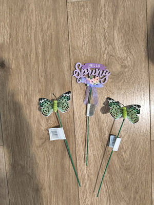 Spring decorations set of 3 new