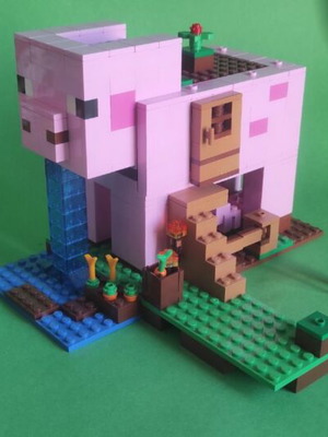 Lego Minecraft 21170 complete set like new