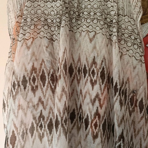 Brown scarf used in excellent condition 88x180 cm