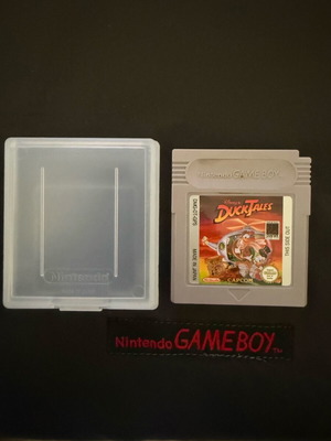 Nintendo Game Boy DuckTales касета употребявана с предпазен калъф