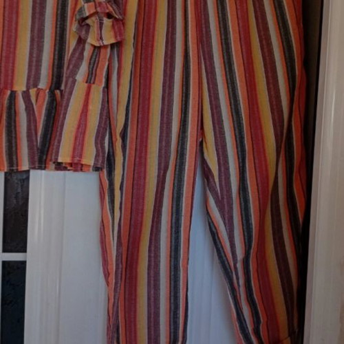 Emery Rose blouse and pants set like new, size Large