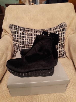 Migato velvet ankle boots used, size 38, black