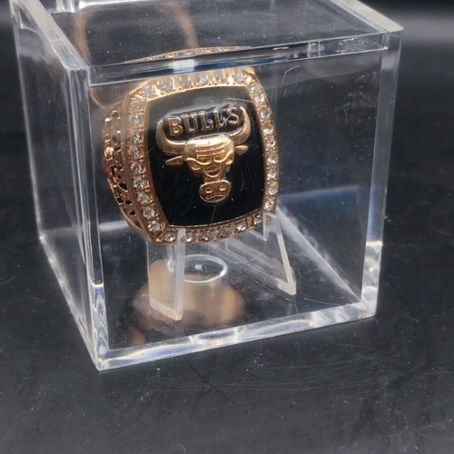 Michael Jordan Chicago Bulls championship rings new, set of 6 with box