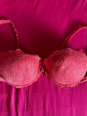 Med bra used, coral color, size 75B with removable padding