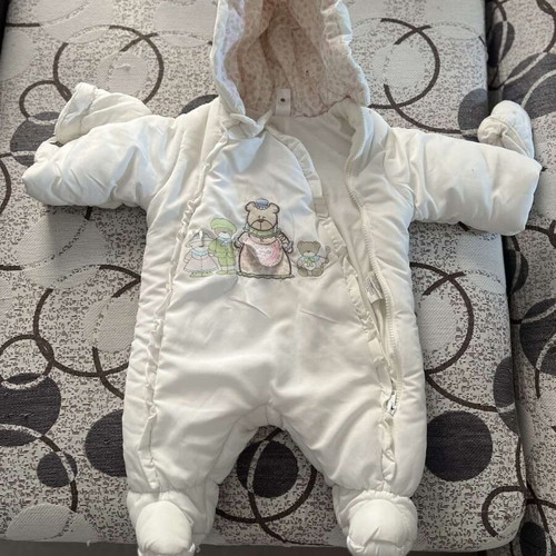Baby romper like new, warm with bear design, 0-6 months