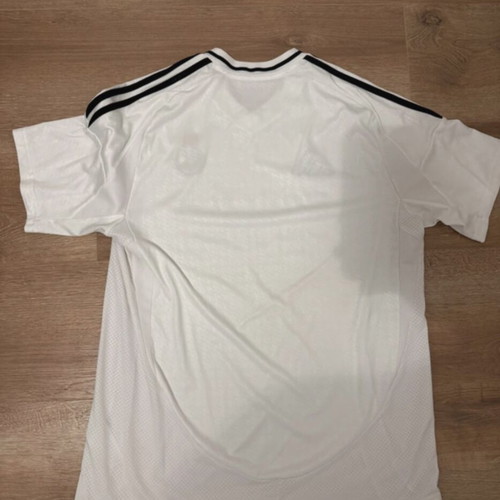 Real Madrid jersey like new, official, size L, white with black details