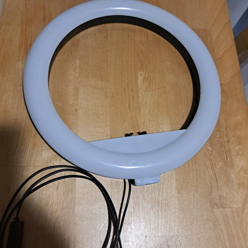 Ring Light USB used, dimmable with cool, warm and natural light
