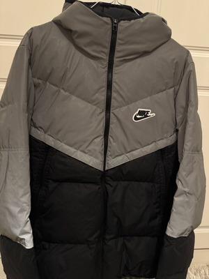 Nike Reflective Puffer used, waterproof with goose down, size S, black and grey