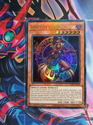 Apprentice Illusion Magician card near mint