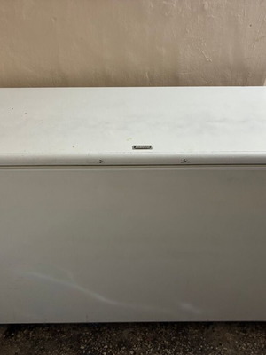 Zanussi chest freezer used, 390 liters capacity