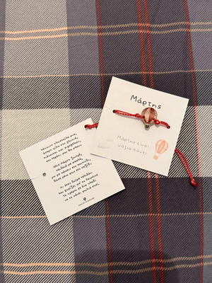 Ръчно изработени мартеници нови в 6 дизайна, червени