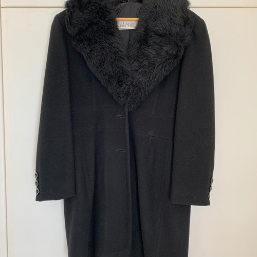 Stenia black coat like new