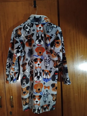 Children's fleece robe with dog designs like new, size 12