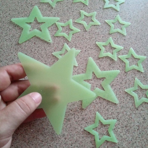Glow in the dark stars set of 14 pieces