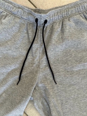 Adidas βερμούδα γκρι σαν καινούργιο, μέγεθος M
