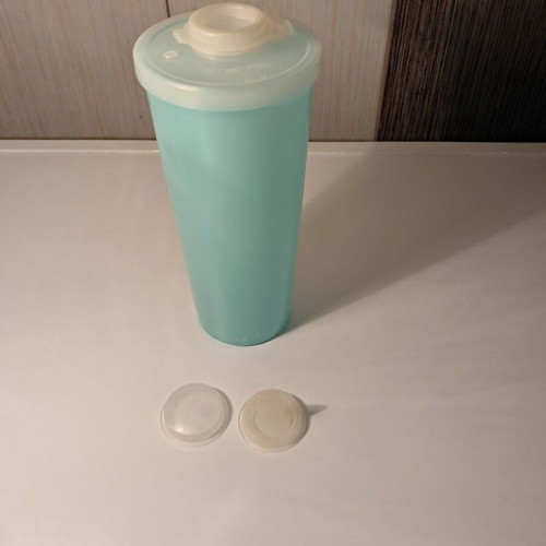 Vintage Tupperware Shaker for Cooking and Baking, new